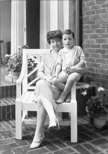 Isabel and grandson Ronald Rogers Jr, 1928